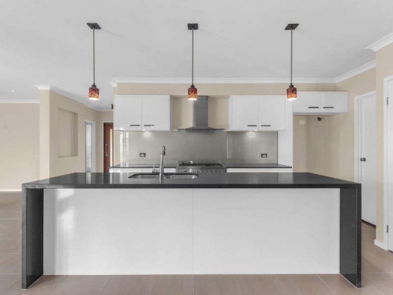 12 Foxwood Circuit, Wakerley QLD 4154