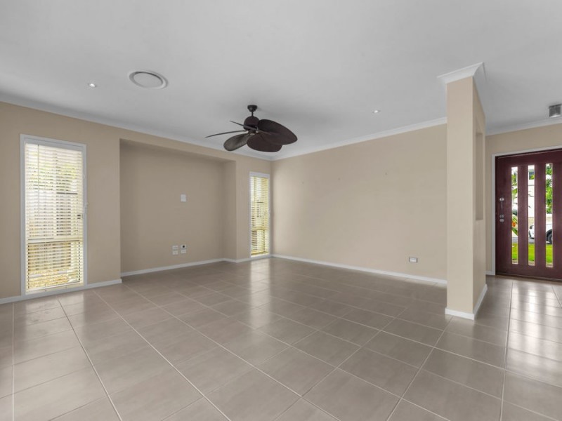 12 Foxwood Circuit, Wakerley QLD 4154