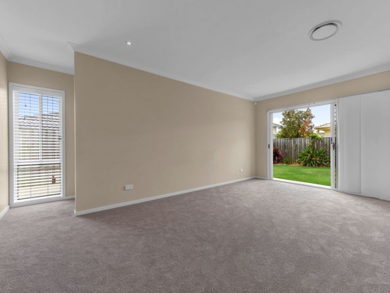 12 Foxwood Circuit, Wakerley QLD 4154