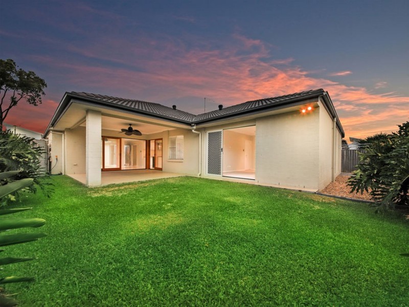 12 Foxwood Circuit, Wakerley QLD 4154