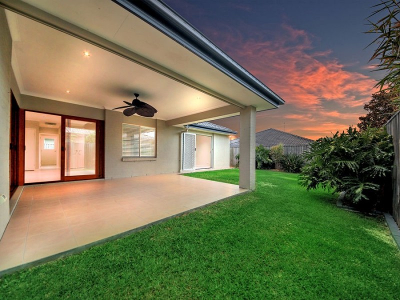 12 Foxwood Circuit, Wakerley QLD 4154