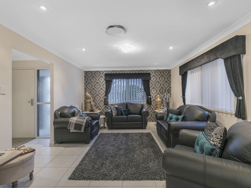 127 Ropley Road, Wynnum West QLD 4178