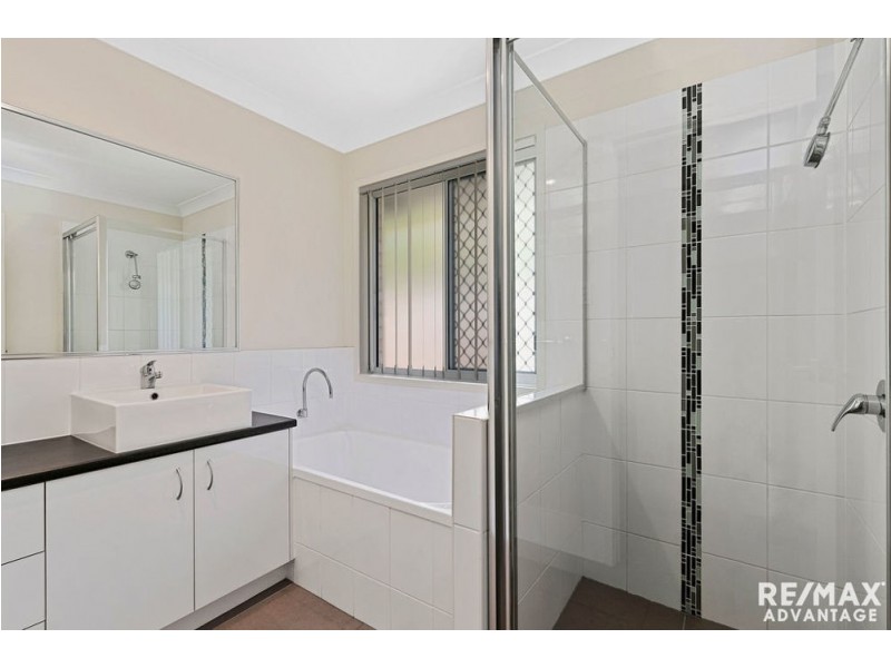 33 Violet Street, Wynnum QLD 4178