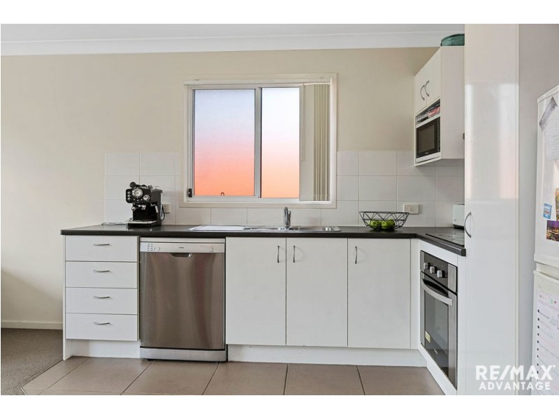 33 Violet Street, Wynnum QLD 4178