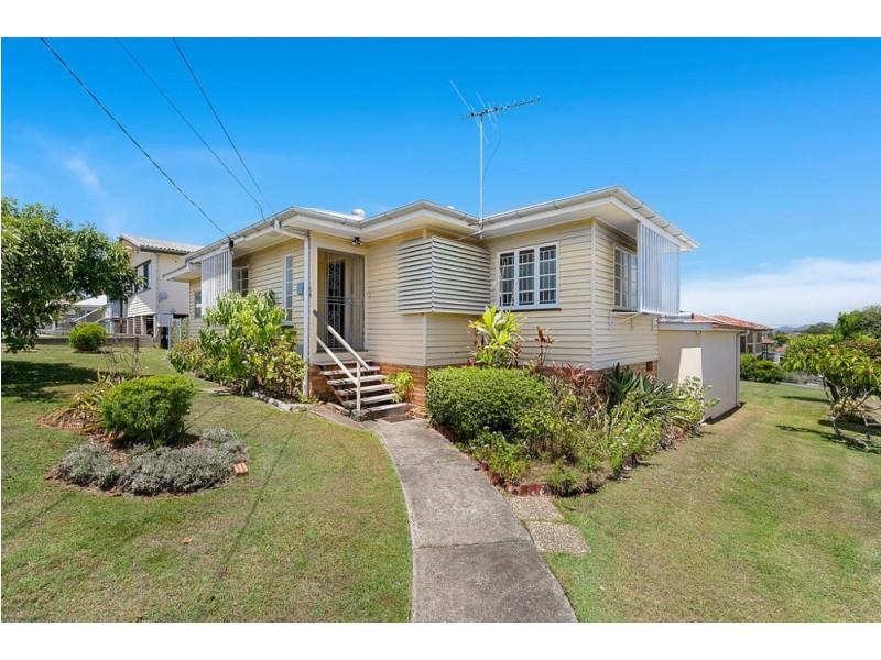 58 Roseneath Parade, Wynnum West QLD 4178 RE/MAX Advantage Sold
