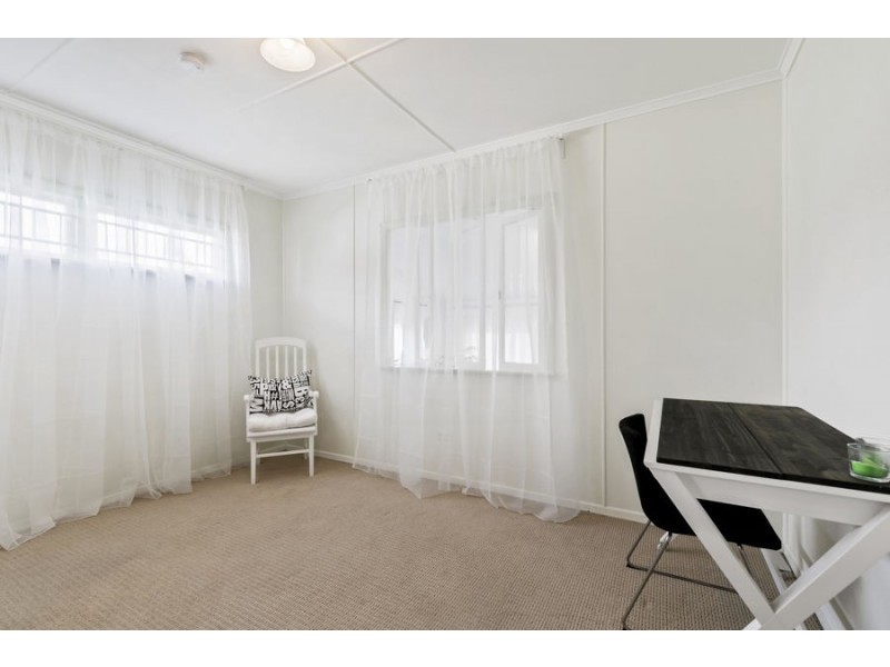 155 Wondall Road, Wynnum West QLD 4178