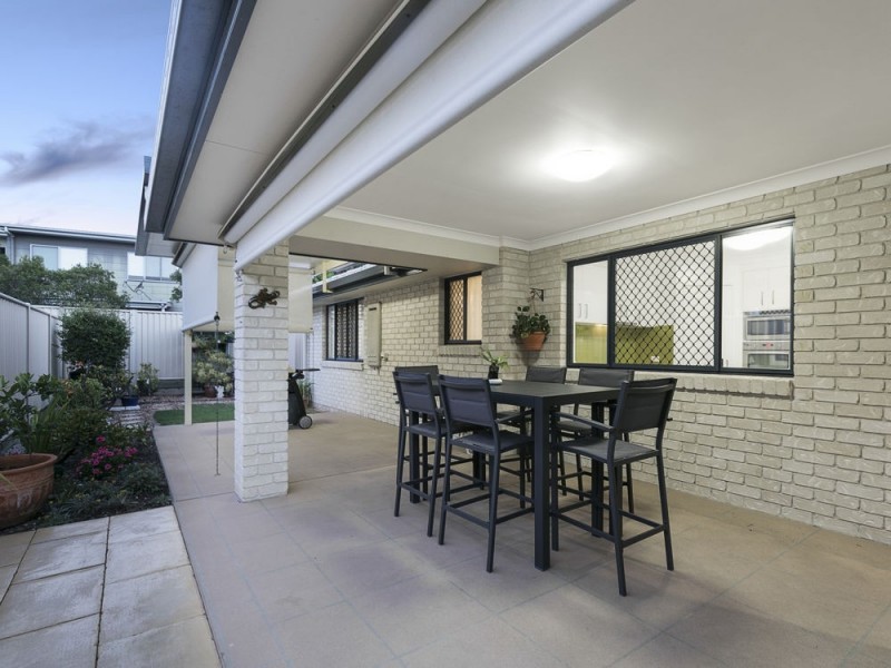 10 Cola Crescent, Wynnum West QLD 4178