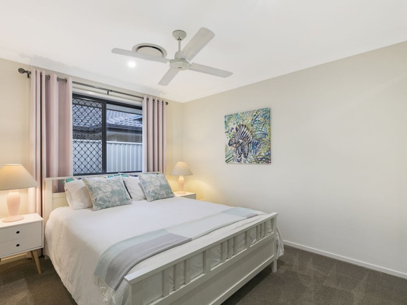10 Cola Crescent, Wynnum West QLD 4178
