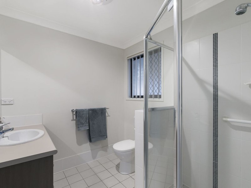 10 Cola Crescent, Wynnum West QLD 4178