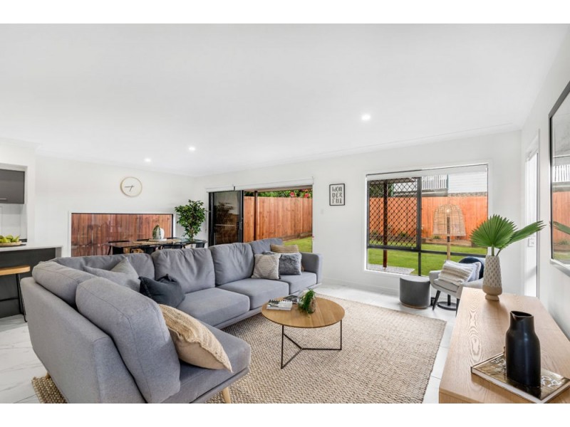 98 Richard Street, Lota QLD 4179