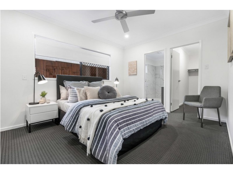 98 Richard Street, Lota QLD 4179