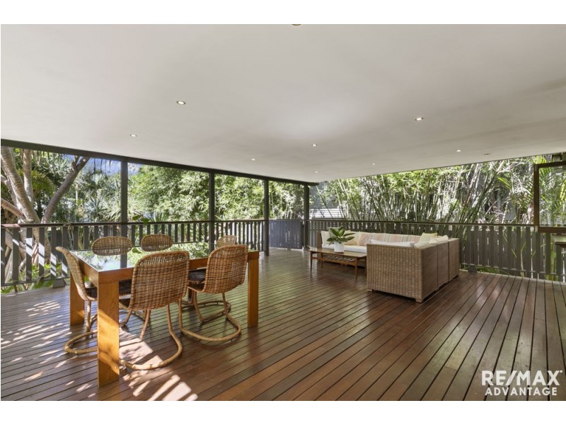 16 Bird Street, Manly QLD 4179