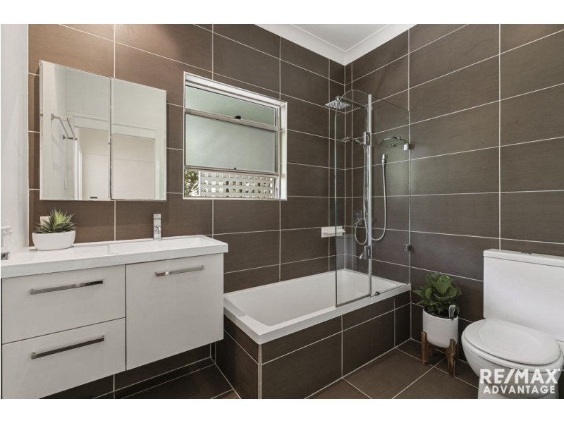 16 Bird Street, Manly QLD 4179