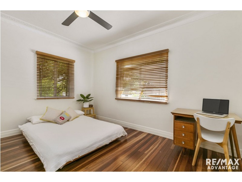 16 Bird Street, Manly QLD 4179