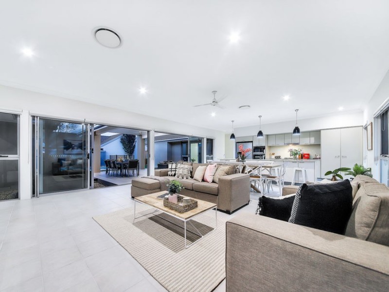29 Macquarie Street, Wakerley QLD 4154