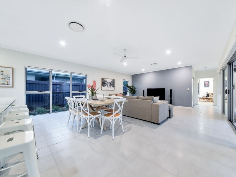 29 Macquarie Street, Wakerley QLD 4154