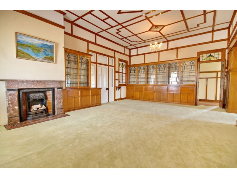 10 Preston Road, Manly QLD 4179