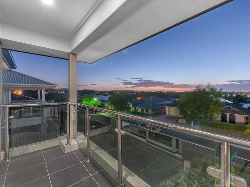 14 Warren Street, Wakerley QLD 4154