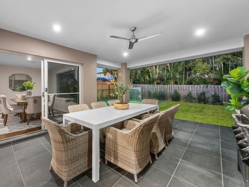 14 Warren Street, Wakerley QLD 4154