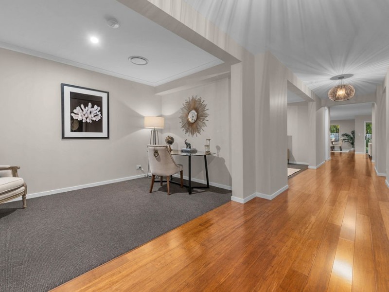 14 Warren Street, Wakerley QLD 4154