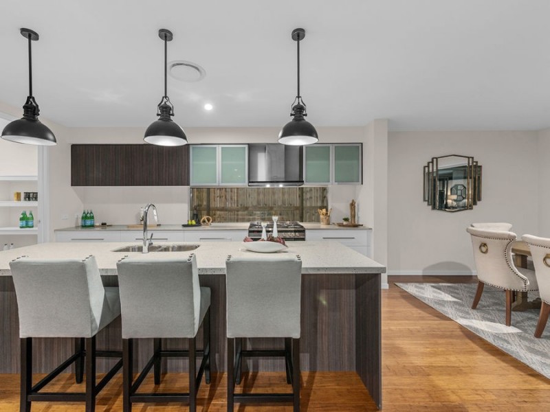 14 Warren Street, Wakerley QLD 4154