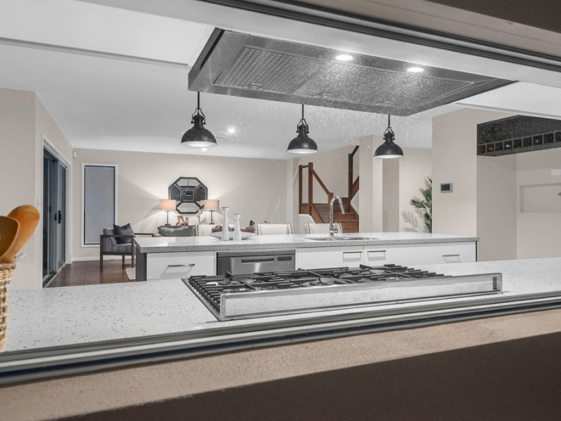 14 Warren Street, Wakerley QLD 4154