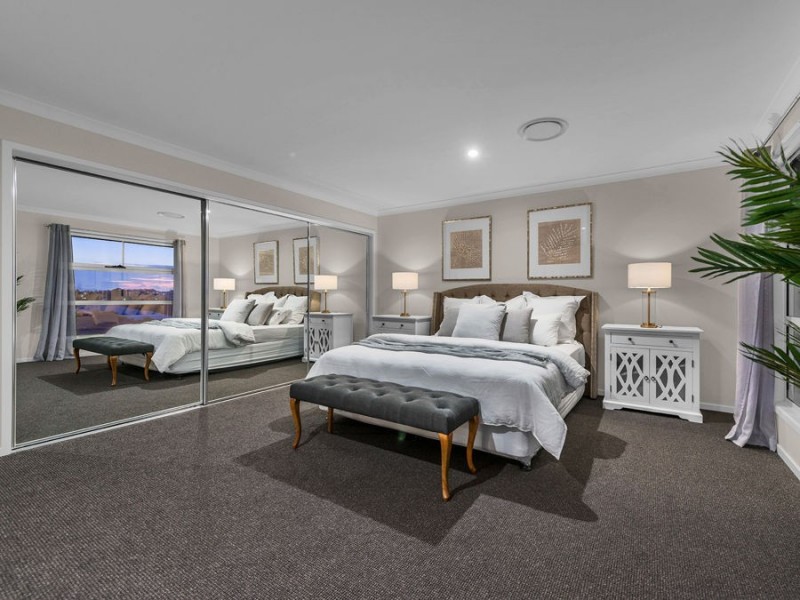 14 Warren Street, Wakerley QLD 4154