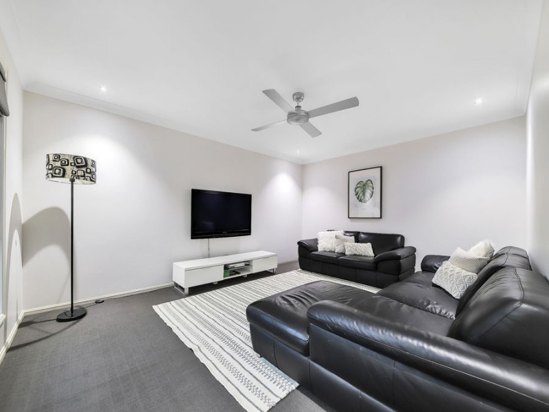 4 Ribblesdale Place, Gumdale QLD 4154