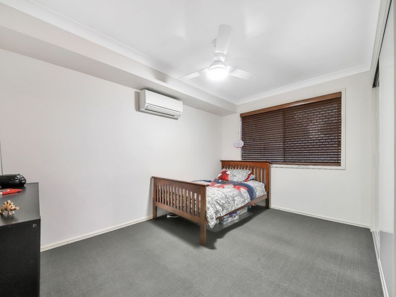 4 Ribblesdale Place, Gumdale QLD 4154