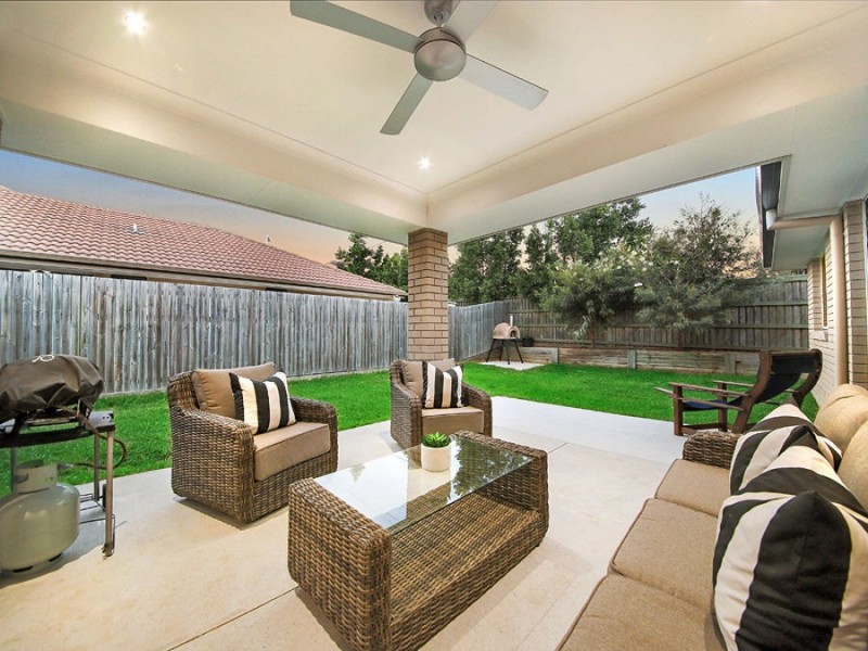 4 Ribblesdale Place, Gumdale QLD 4154