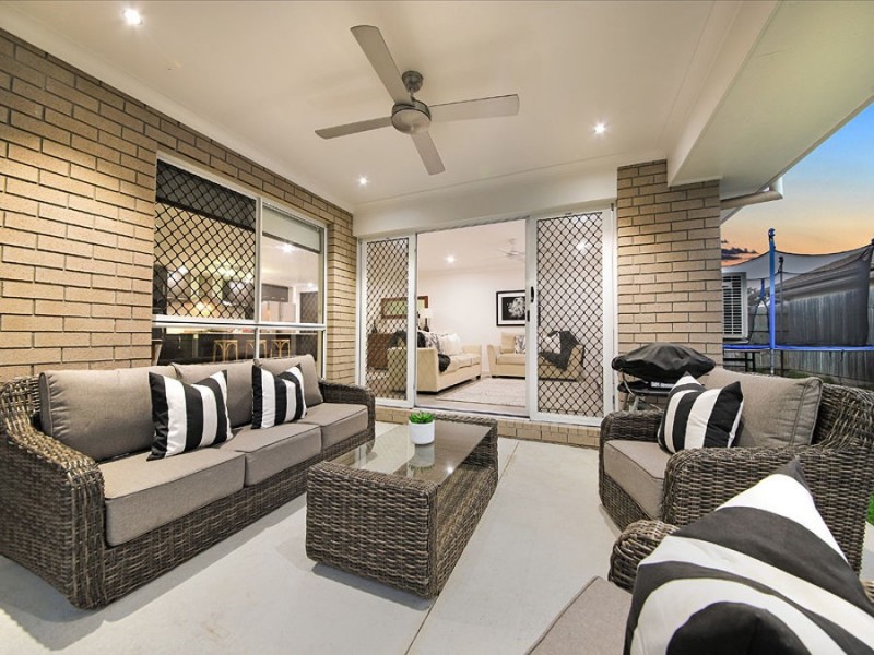 4 Ribblesdale Place, Gumdale QLD 4154