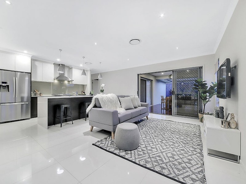 3 Nichols Street, Gumdale QLD 4154