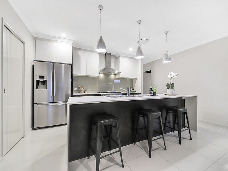 3 Nichols Street, Gumdale QLD 4154