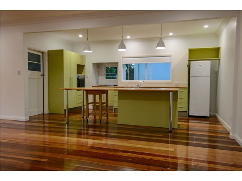 253 Ernest Street, Lota QLD 4179
