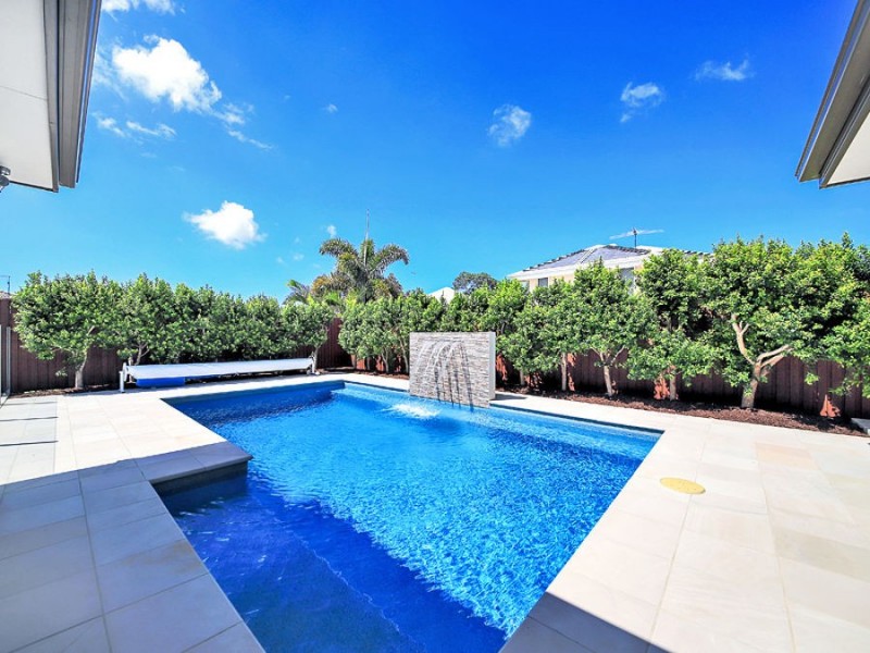 8 Blue Gum Place, Wakerley QLD 4154