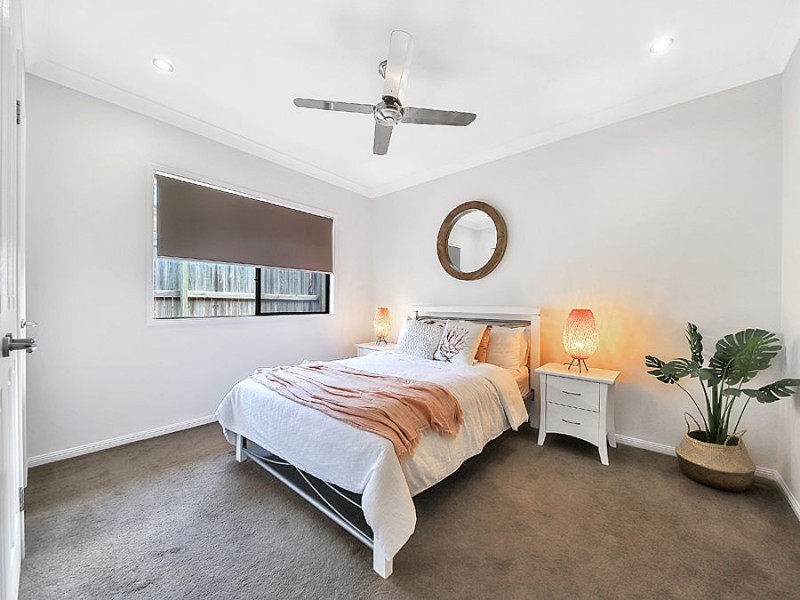 8 Blue Gum Place, Wakerley QLD 4154