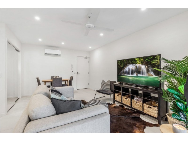 4/2 Little Bennett St, Norman Park QLD 4170