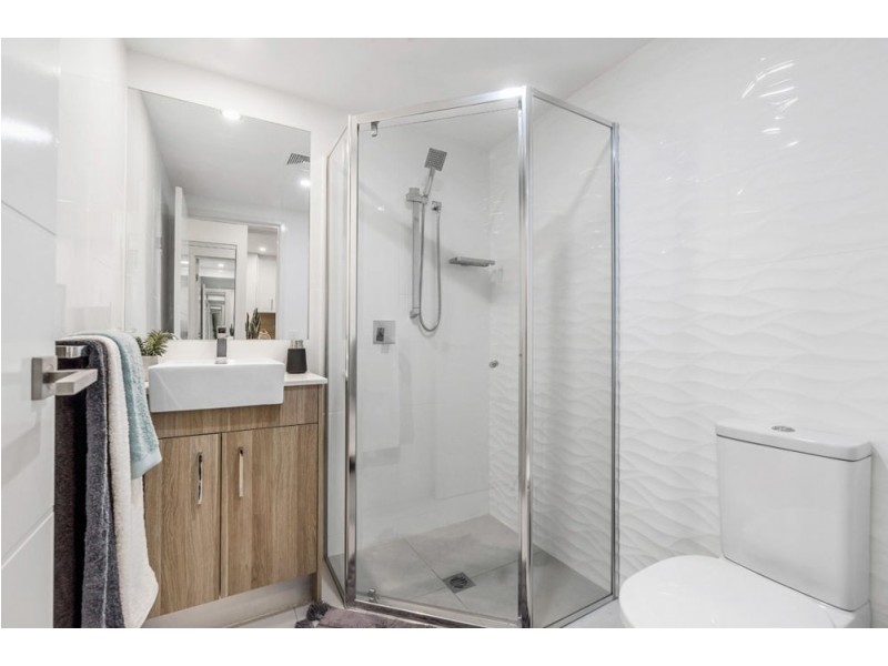 4/2 Little Bennett St, Norman Park QLD 4170