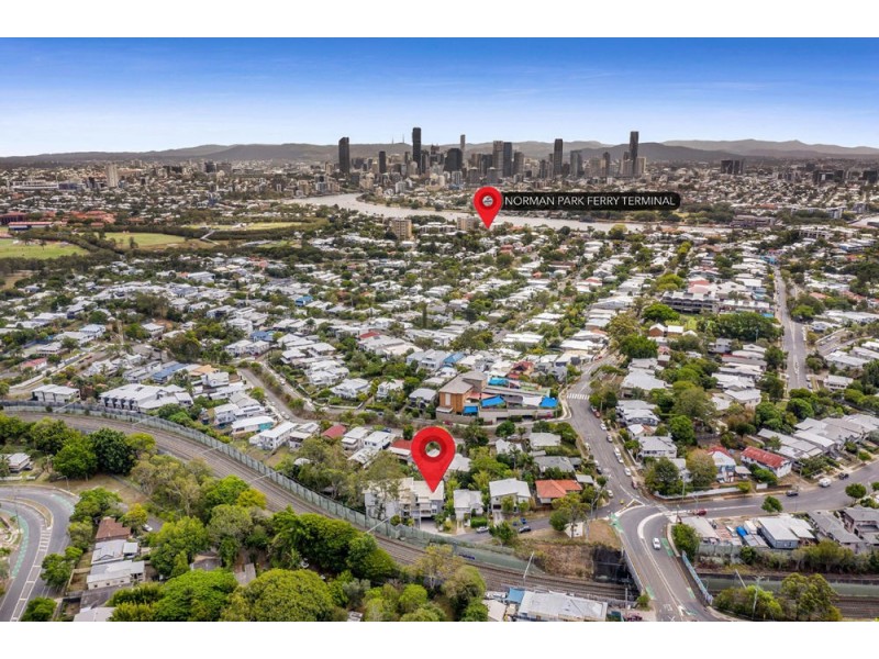 4/2 Little Bennett St, Norman Park QLD 4170