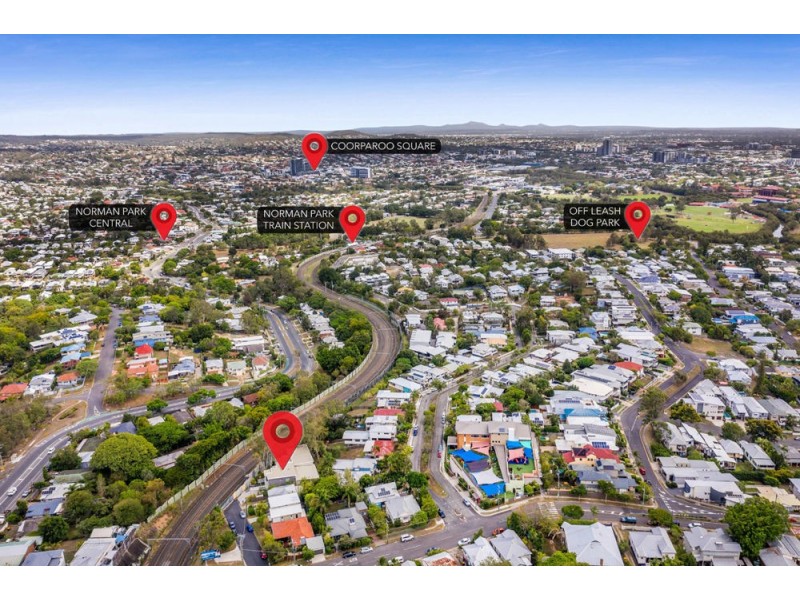 4/2 Little Bennett St, Norman Park QLD 4170