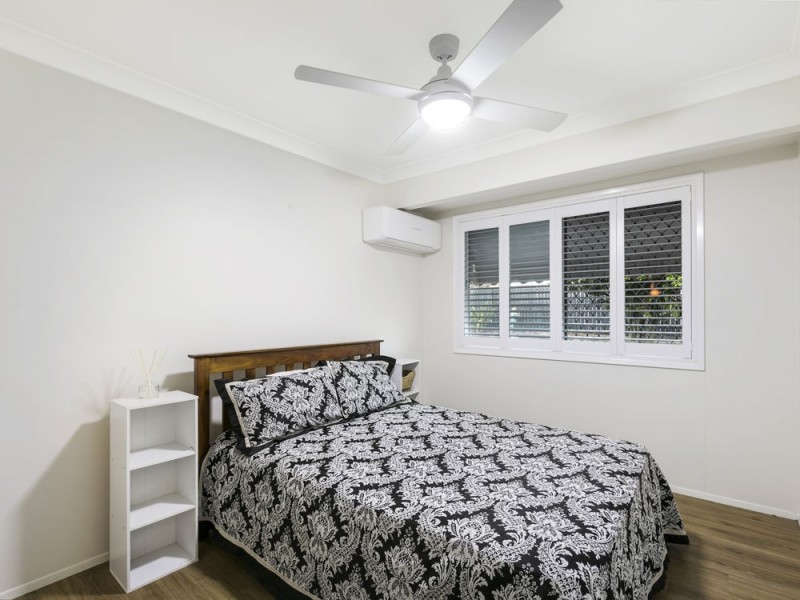 6 Plaza Street, Wynnum West QLD 4178