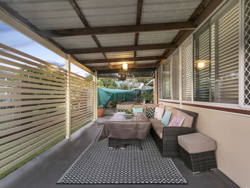 6 Plaza Street, Wynnum West QLD 4178