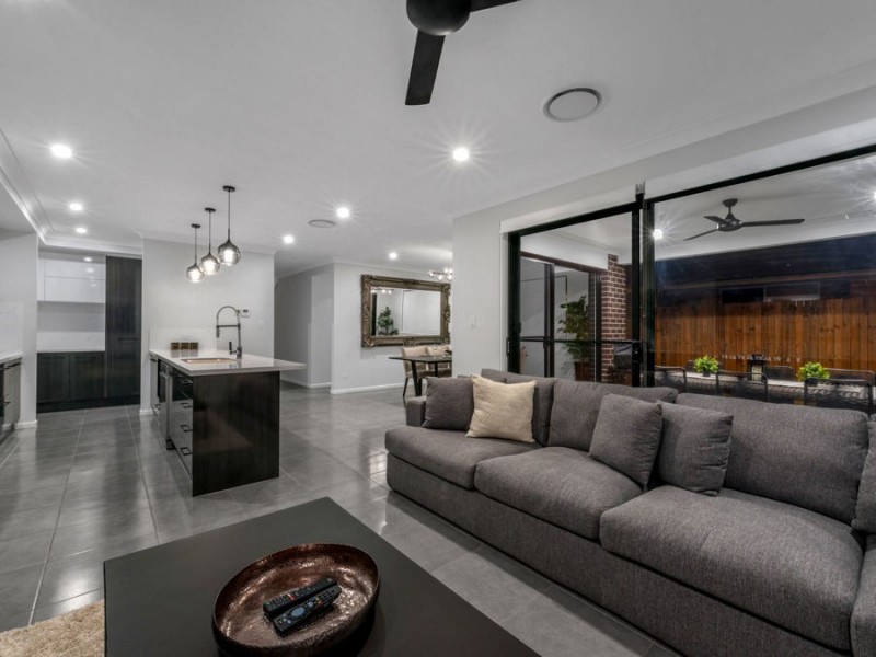 13 Manchester Street, Gumdale QLD 4154