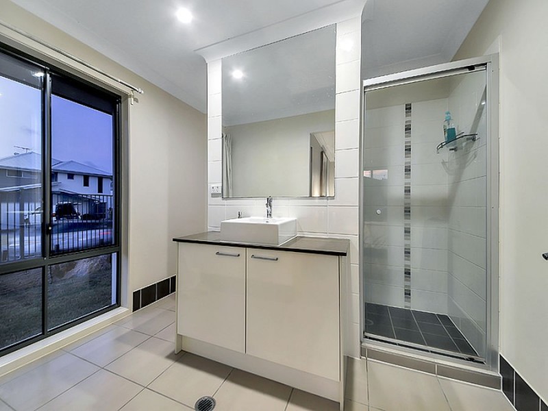 48 Foxwood Circuit, Wakerley QLD 4154