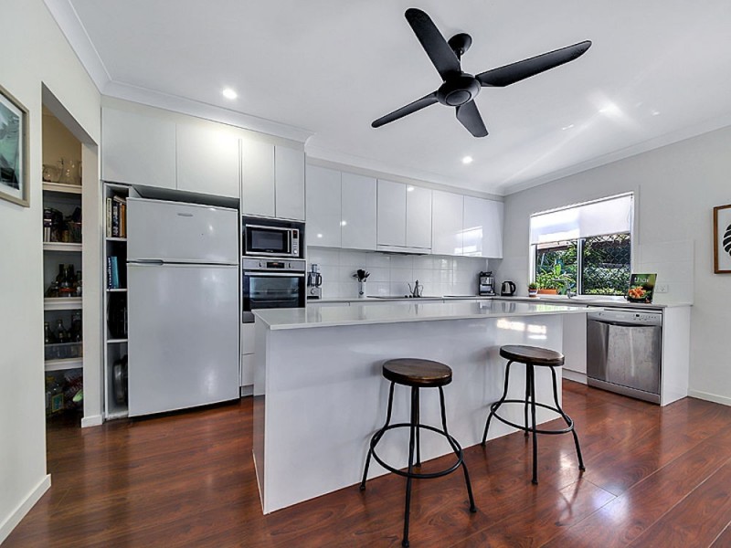 11 Richard Street, Lota QLD 4179