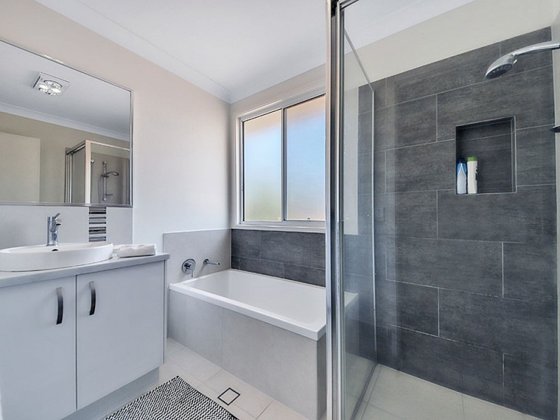 11 Richard Street, Lota QLD 4179