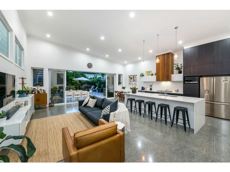 32 Outram Street, Lota QLD 4179