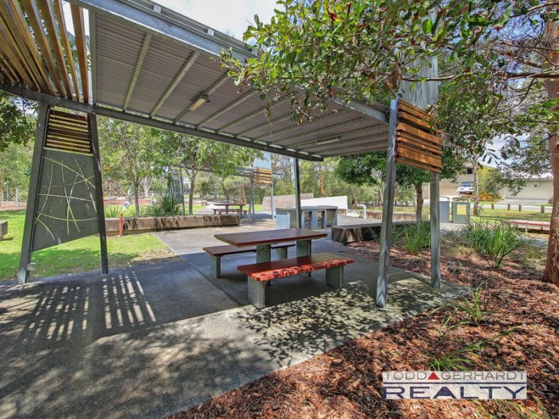 17 Margaret Crescent, Wakerley QLD 4154