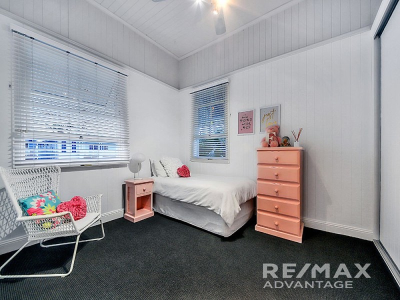 50 Walnut Street, Wynnum QLD 4178