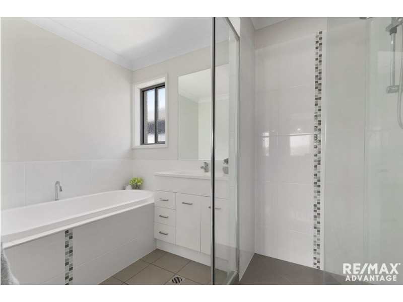 48 Bellevue Parade, Lota QLD 4179